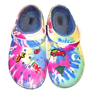 💰CROCS Colorful Tie-Dye Clogs with Fun Charms